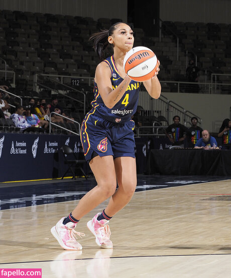 Kysre Gondrezick star du porno xxx galeries