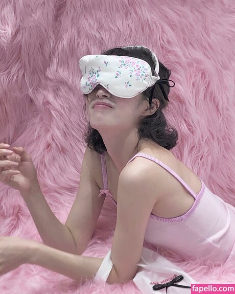 adorablenatsu modèle gratuit des photos