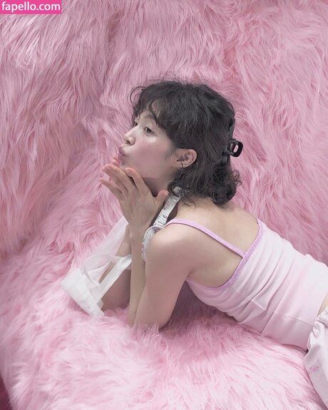 adorablenatsu actrice érotique images