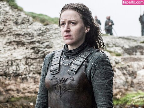 Gemma Whelan art star du porno collection