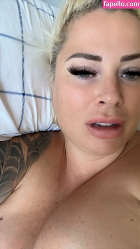 AmandaSchmanda modèle exclusif galerie