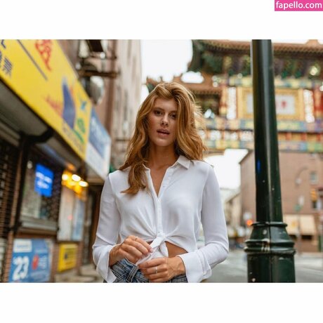 Brianna Duffield star du porno gratuit photo