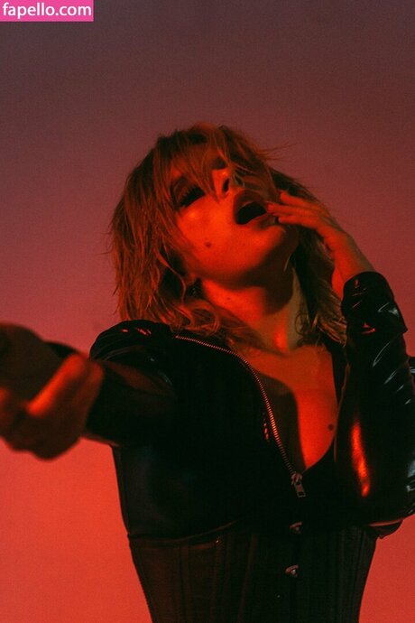 ruby quinn modèle sexy des photos