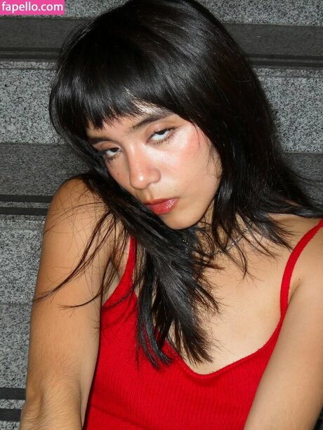 éjacule sur la langue onlyfans joli art image