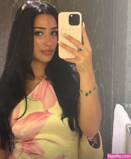 adolladola étoile sexy photo