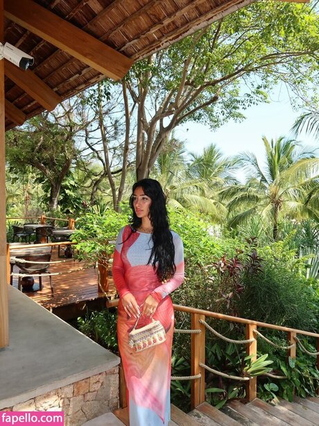 adolladola modèle nu galeries