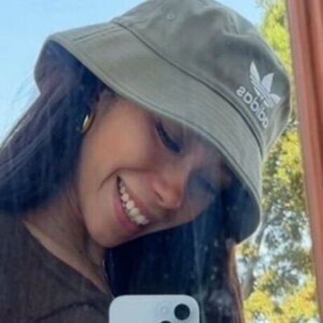 Emilia Ponce actrice sexy image