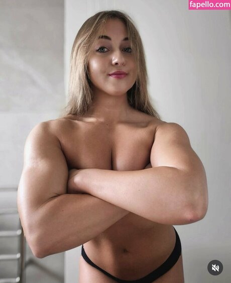 Queen Kong modèle porno image