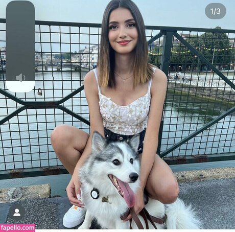 Juliette Arz modèle porno images