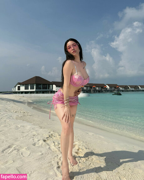 Cansel Ayano lu étoile xxx galerie