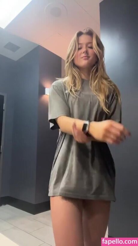 Emma Lanyi star du porno sexy collection