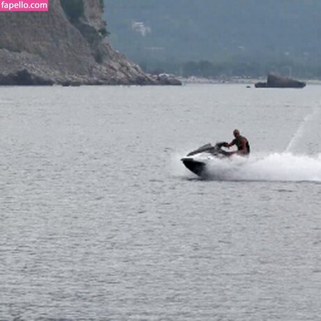 Girls HuntersBeauty star du porno en haute qualité image