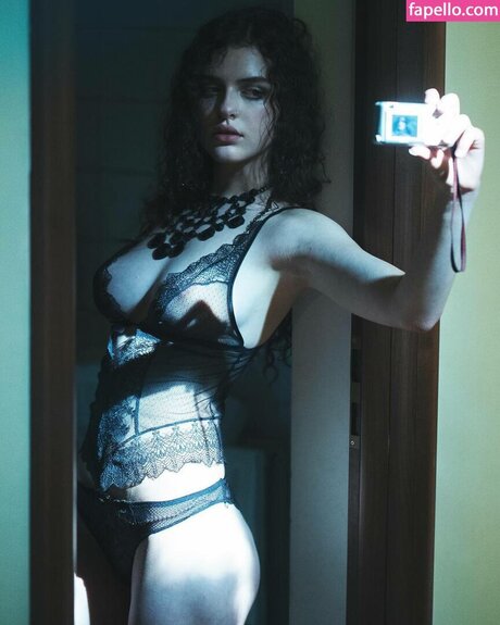 keshaasakura actrice artistique image