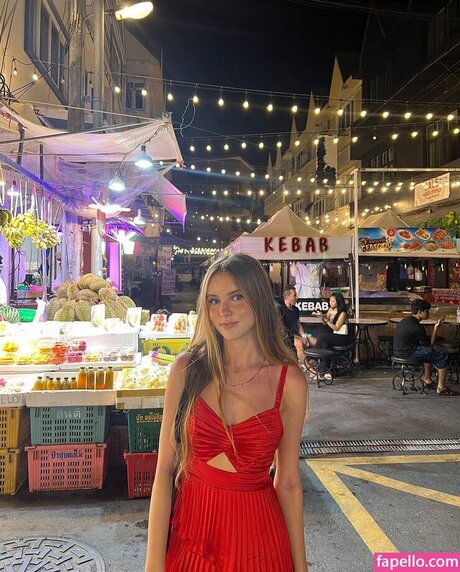 gros seins branlette espagnole onlyfans belle hd img