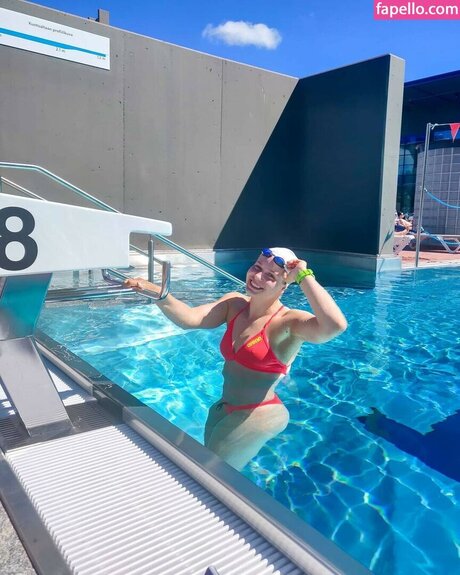 baisers lesbiens onlyfans chaud érotique img