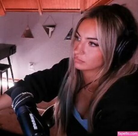 Honeyxxo star du porno photo