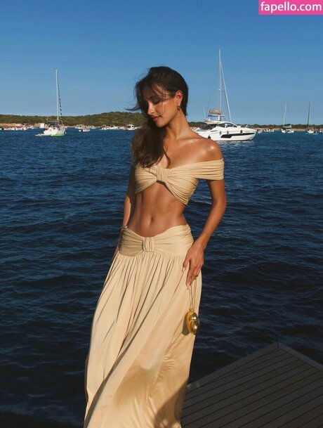 Alexandra Saint Mleux star érotique collection