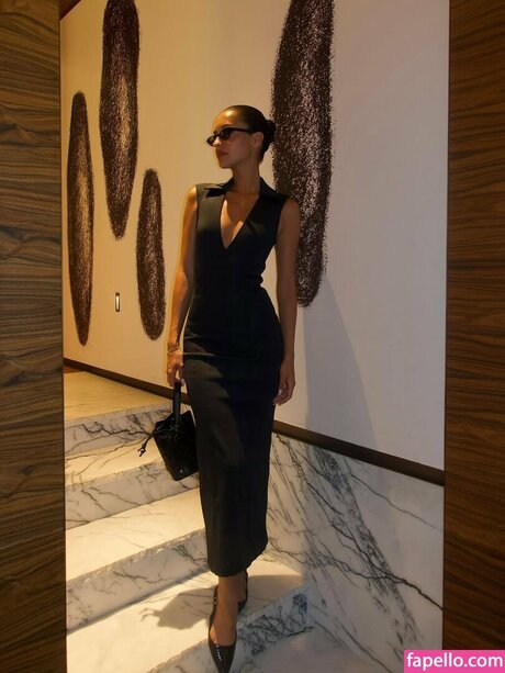 Alexandra Saint Mleux modèle artistique image