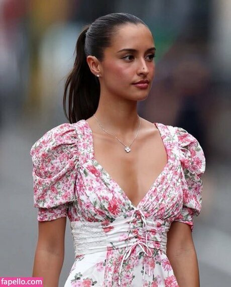 Alexandra Saint Mleux nus de stars du porno photo