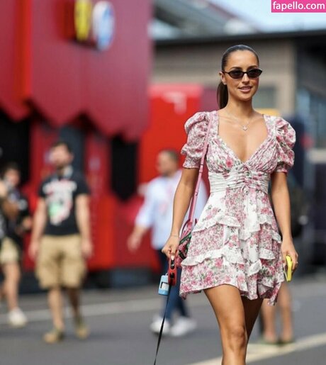 infirmière brune onlyfans sexe chaud image