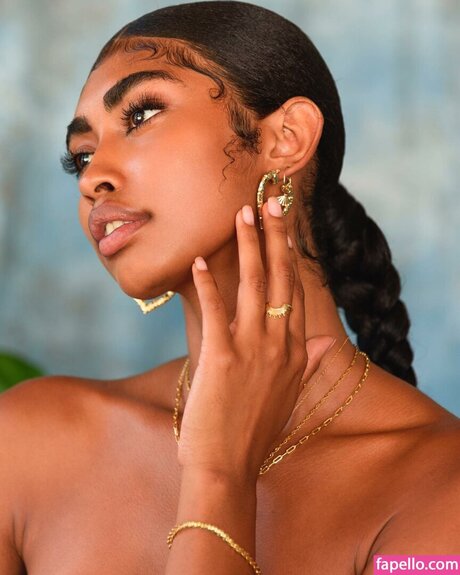 Jasmine Chola étoile xxx galerie