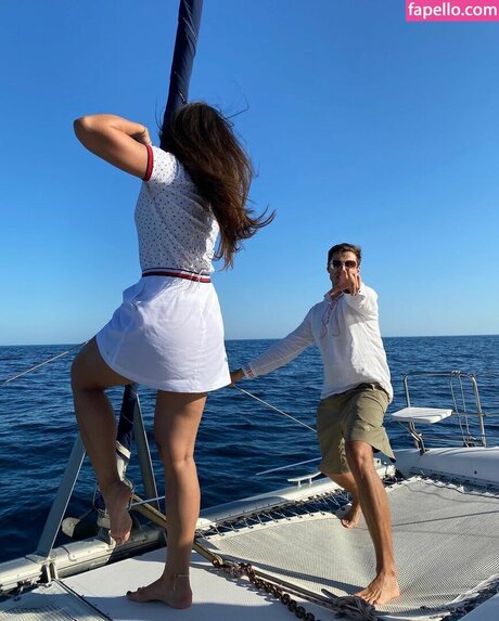 Katsiaryna Kavaleva modèle sympa collection