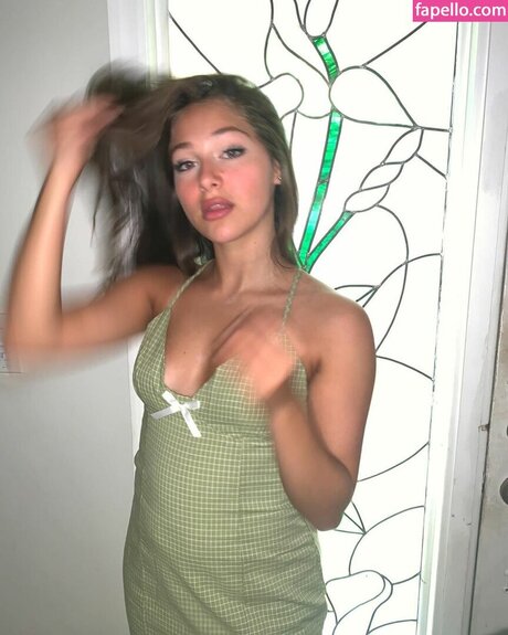 Katsiaryna Kavaleva actrice libre img