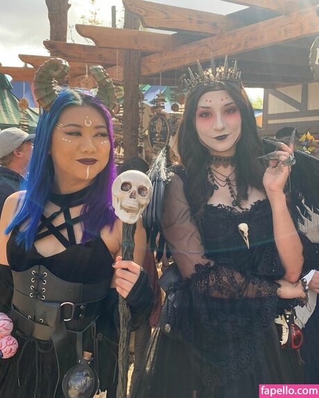 Brizzy Voices étoile sexy galeries