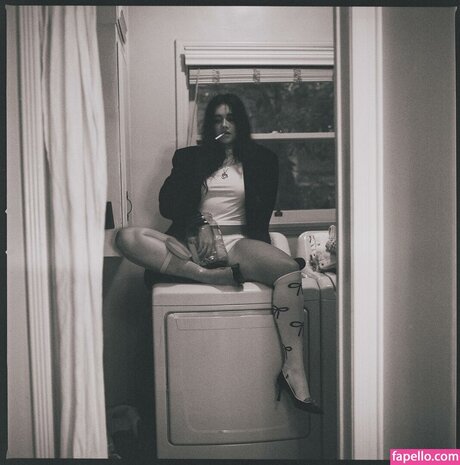 Alexis Jayde Burnett actrice de nus archive