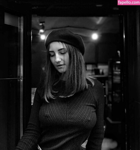 Olexandra Veklenko actrice parfaite archive