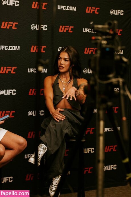 chatte giclante onlyfans sexy érotique galeries