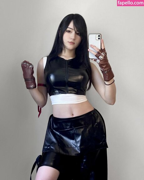 Timuko modèles nus image