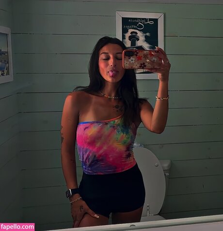 Ricki Rose star du sexe archive