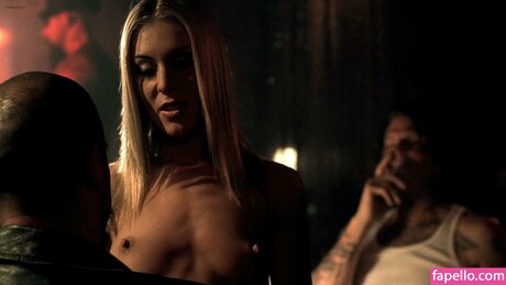 April Flowers top star img