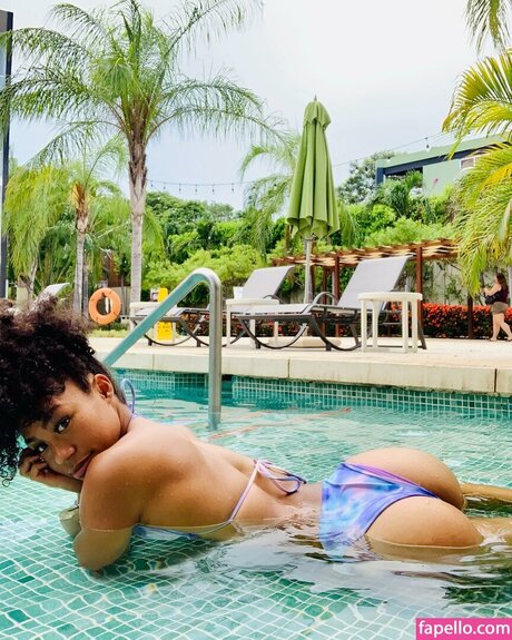 filles célèbres onlyfans érotique exclusif galerie