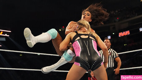 Kiana James Fotoaufnahmen