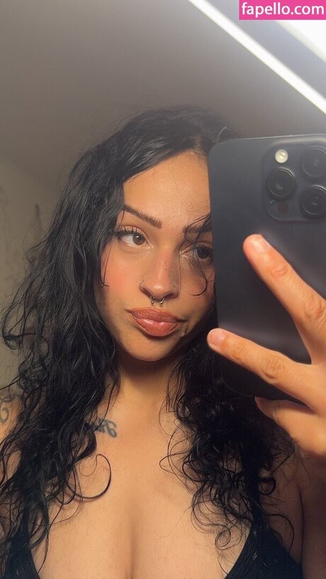 fille courbée dà côté onlyfans sexy de haute qualité galeries