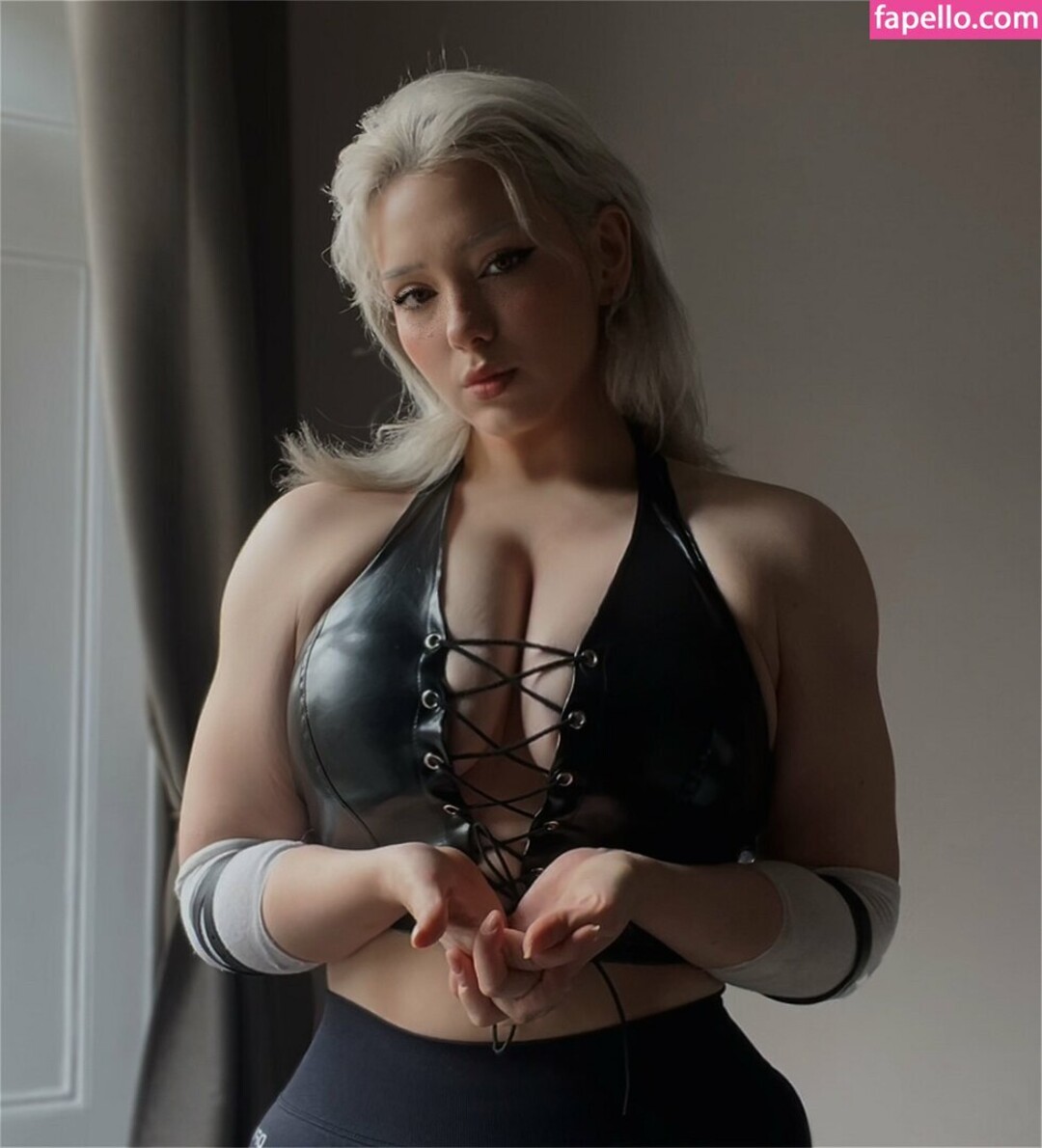 kvwviiju jolie star du porno photos