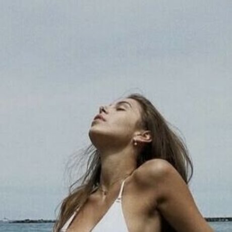 Sofia Silvestri actrice sexy des photos