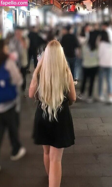 Amber Koltzow Bastick étoile exclusive photo