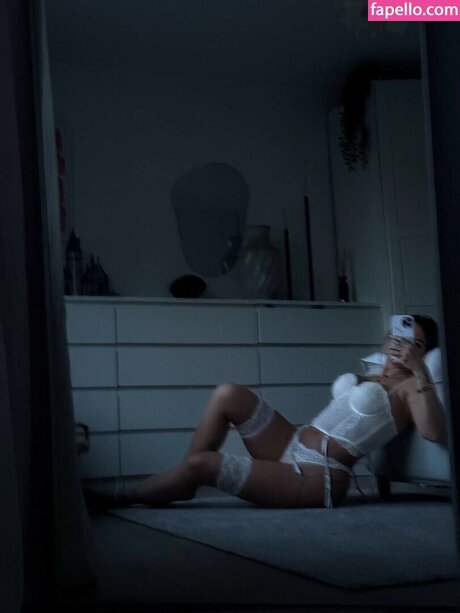 enceintes soumises onlyfans belle nue images