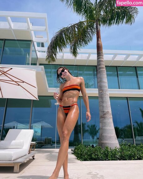 Katie Douglass meilleur modèle galerie