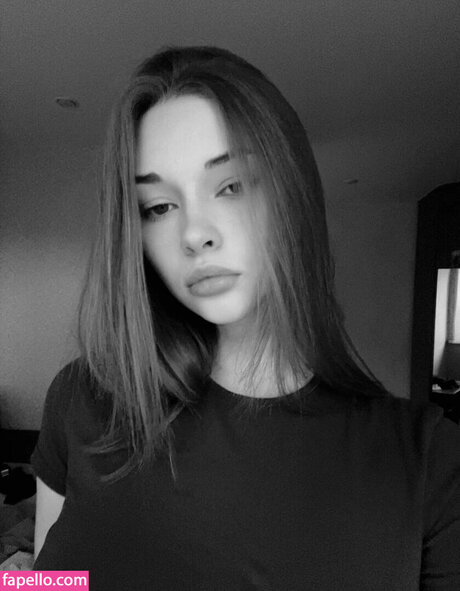 sharrimalagisi modèle sympa photos