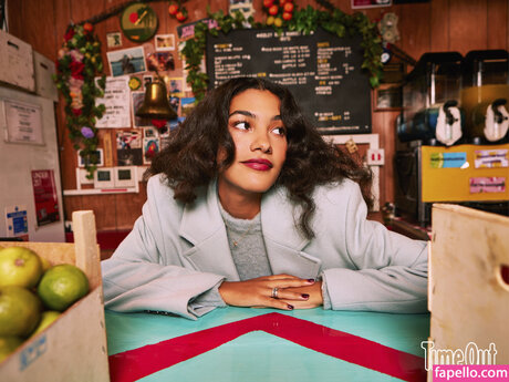 bang uniquementfans haut nu galeries