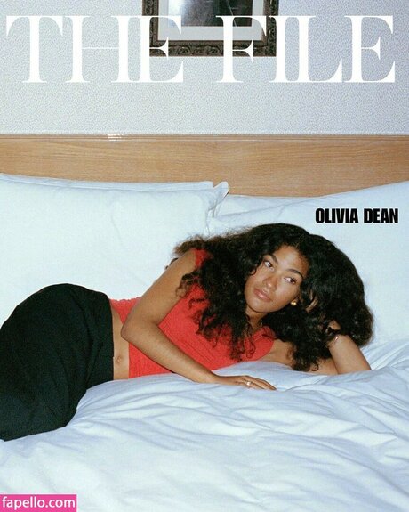 Olivia Dean art star du porno photo