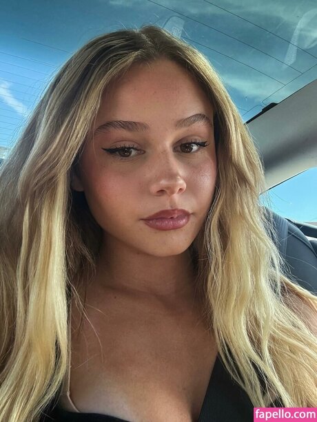 Ruby Rose Turner star du porno belle photos