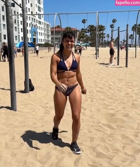 Lorena Abreu joli modèle image