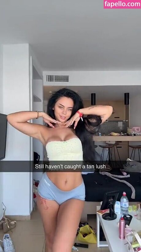 Elley Davies actrice nue img