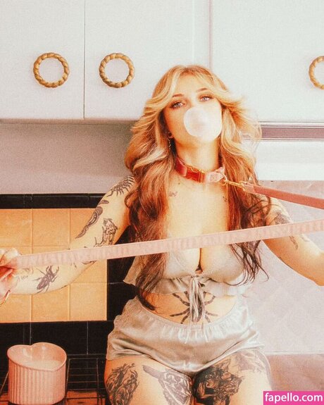 fans asiatiques potelés uniquement érotique de haute qualité images