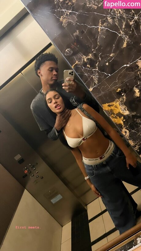 Alexis Carrington actrice adulte photo